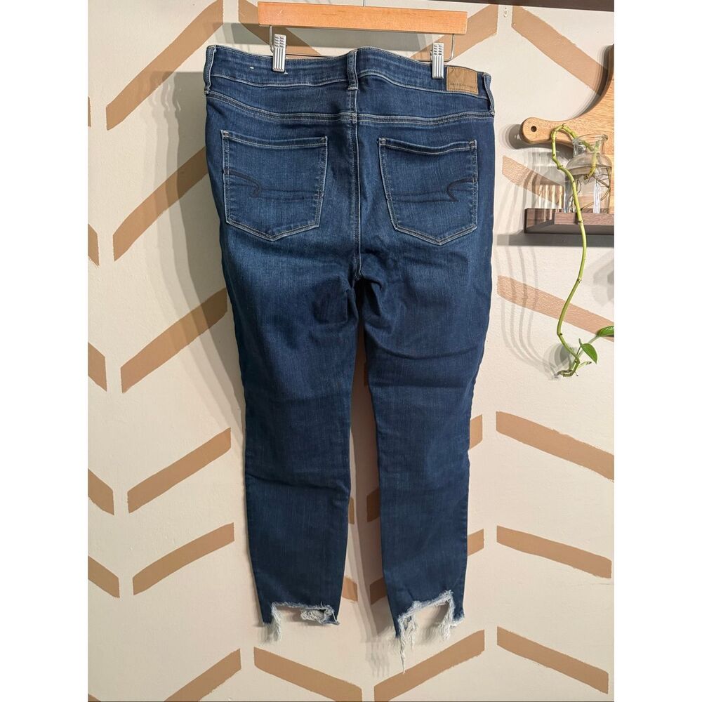 American Eagle Blue Denim Next Level Stretch Raw Edge Hem Skinny Jeans Size 14 - Picture 2 of 3